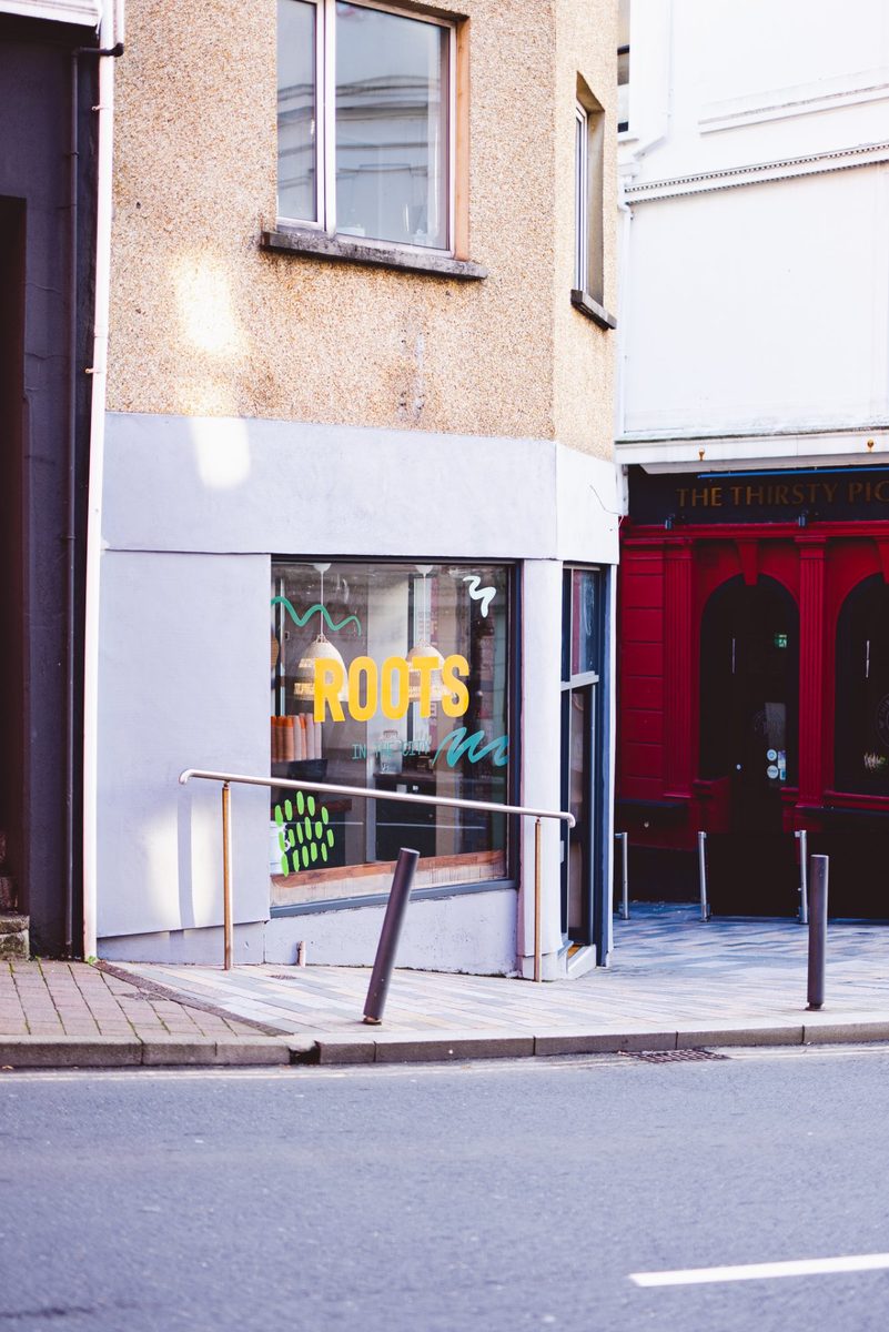 Roots in the City, Douglas